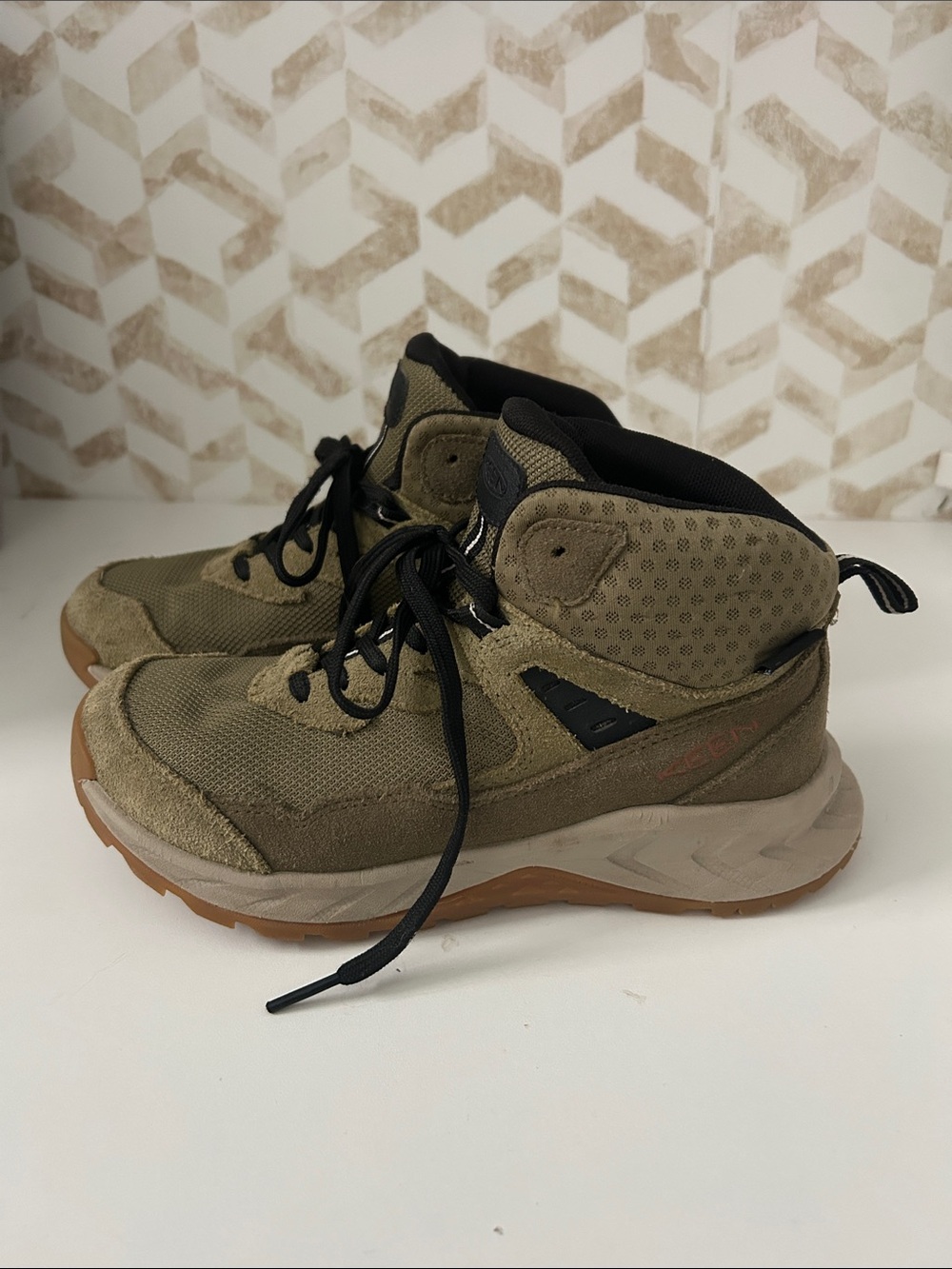 Keen Big Kids' Hightrail Waterproof Hybrid Boot in Olive and Black